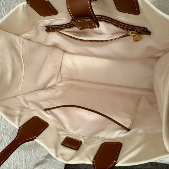 Tory Burch Ella Printed Nylon and Leather Tote Bag - Picture 4 of 4